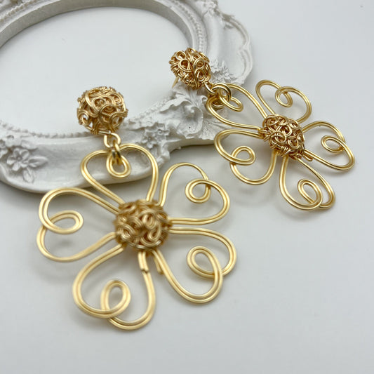 Flower silhouette tendrils