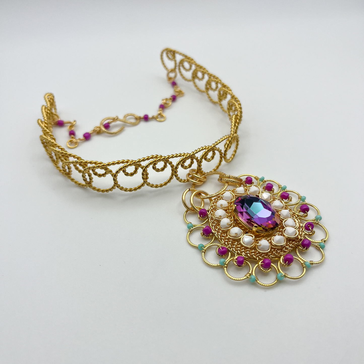 Elegant Shocker Anastasia