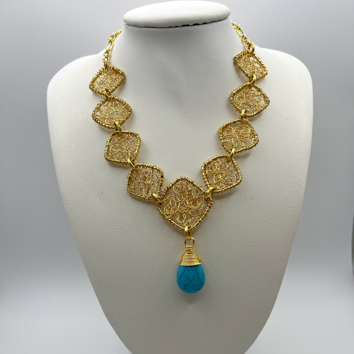 Lotus Woven Square Choker Necklace