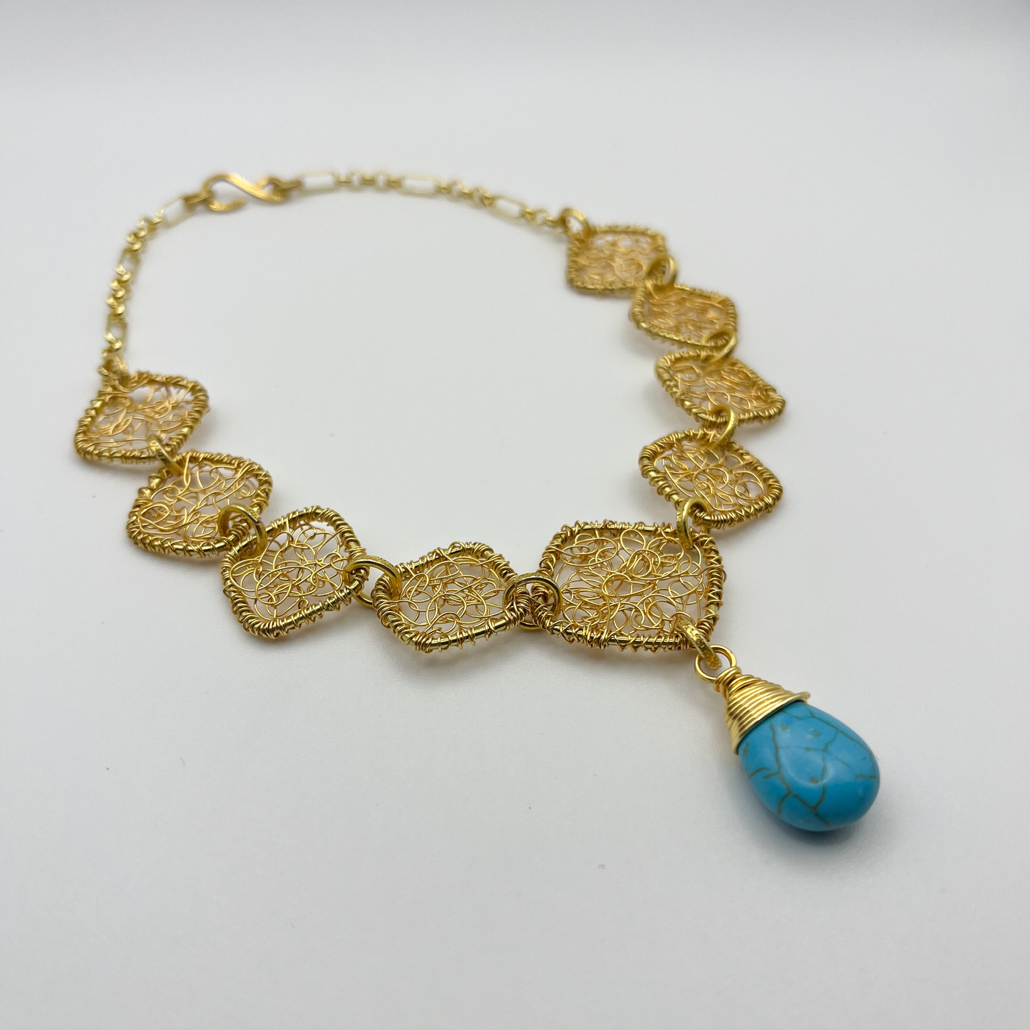 Lotus Woven Square Choker Necklace